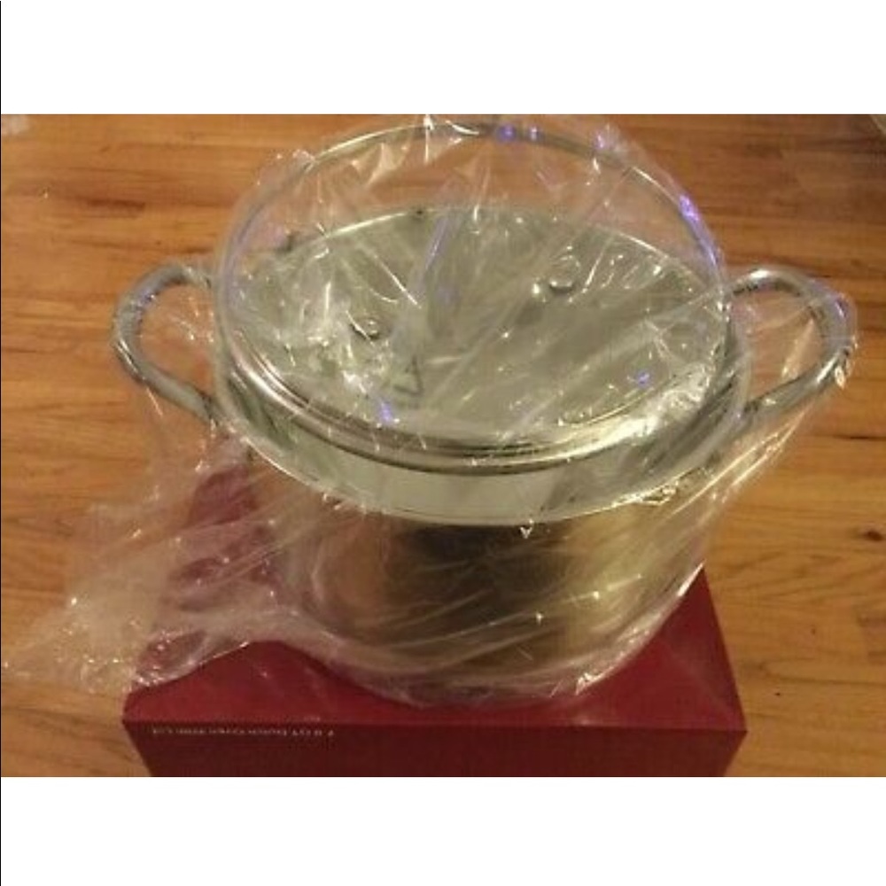 7 qt Dutch oven w/ lid